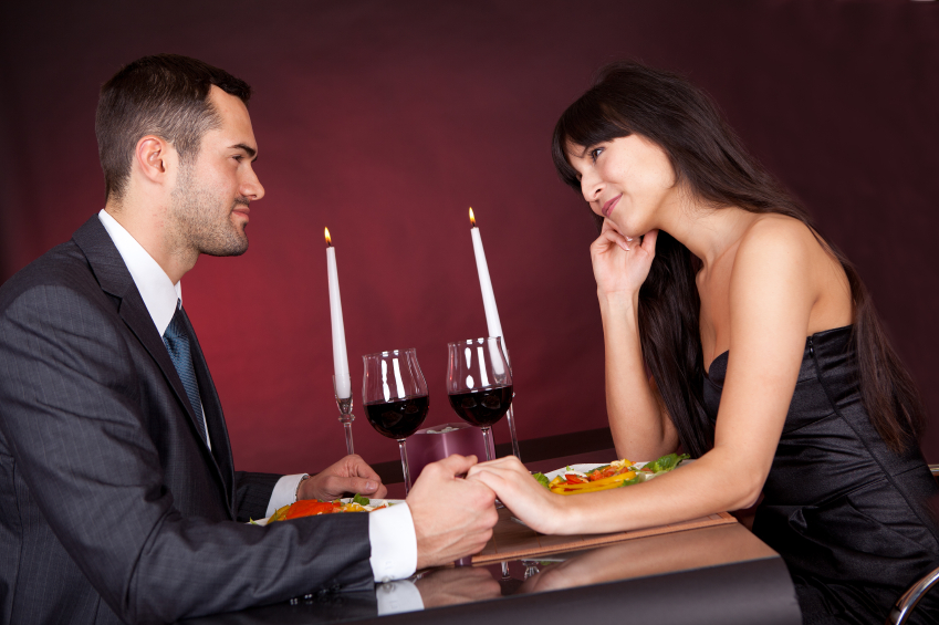 stock-photo-20288876-couple-at-romantic-dinner-in-restaurant